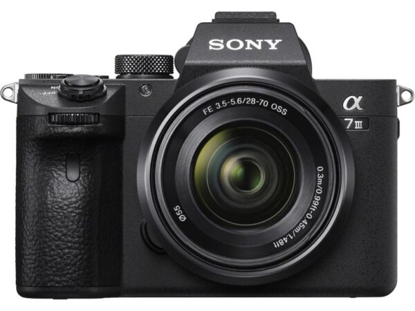 SONY Alpha a7 III + objektivi